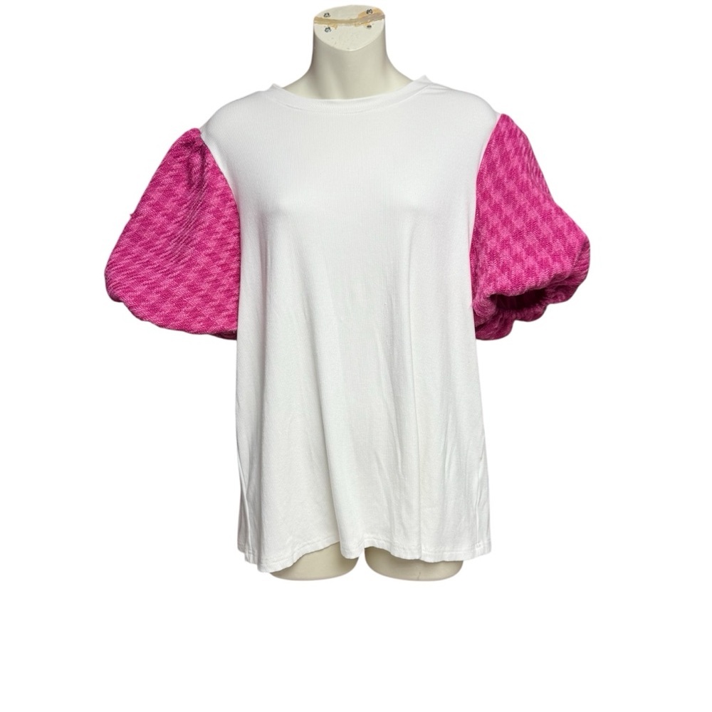 Hello Belle size large Women's off White and Pink Puff Sleeve Top